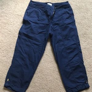 Navy capris